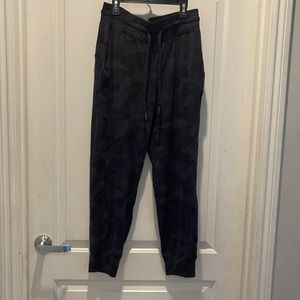 Lululemon Ready to Rulu camo jogger